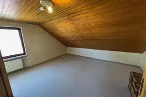 Besonderes 2-3 Familienhaus mit Garten, 3  Garagen in ruhiger Lage mit besonderer Aussicht – Im Hungerbühl 10, 73529 Ostalbkreis – Vorschaubild 13