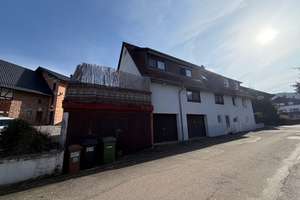 Großes Wohnhaus mit Einliegerwohnung in ruhiger Lage – Die vollständige Adresse der Immobilie erhältst du vom Anbieter., 76332 Bad Herrenalb – Vorschaubild 2
