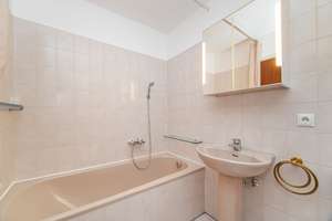 Obersendling - Charmante 2,5-Zimmer-Wohnung mit Balkon und viel Stauraum – Die vollständige Adresse der Immobilie erhältst du vom Anbieter., 81379 Obersendling, München – Vorschaubild 9