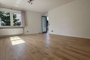 Renovierte schöne 3-Zimmer-Wohnung mit Balkon & Garage in Reutlingen – Kurt-Schuhmacher-Str. 49, 72762 Reutlingen-Mitte, Reutlingen – Vorschaubild 4