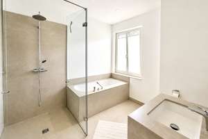 Exklusive 3-Zimmer-Wohnung mit hochwertiger Einbauküche und 2 Bädern! – Die vollständige Adresse der Immobilie erhältst du vom Anbieter., 80639 Neuhausen, München – Vorschaubild 9