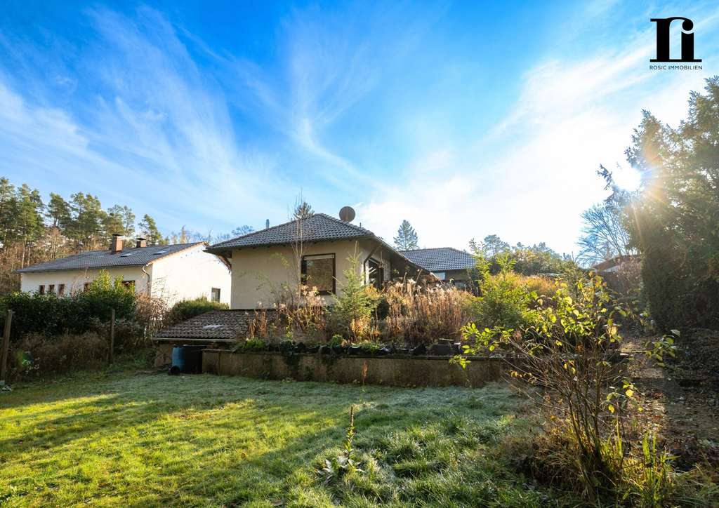 Immobilie in Möhrendorf - Neuer Preis! Einmaliges Waldrandgrundstück mit Bungalow in Röttenbach - Bild 3