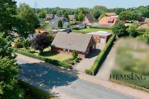 *REDUZIERTER Preis* Einfamilienhaus mit Kamin, Glasfaser & Garage – Besichtigung am 23.08 & 24.08 – Bürgermeister-Osterloh-Strasse 75, 26316 Friesland (Kreis) – Vorschaubild 1