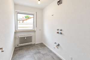 Modern renovierte 2-Zimmer-Wohnung mit Balkon & Duplex-Stellplatz – 60386 Fechenheim, Frankfurt am Main – Vorschaubild 7