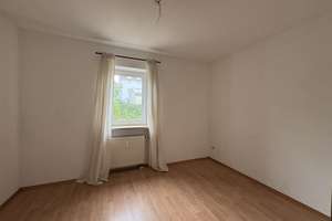 Absolute Seltenheit - 2-ZKB mit 80qm Garten – Am Nordheim 14, 93057 Konradsiedlung-Wutzlhofen, Regensburg – Vorschaubild 3