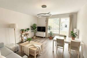 Nollendorfkiez: 70 m² - three full-sized rooms, west-facing balcony, available immediately – Die vollständige Adresse der Immobilie erhältst du vom Anbieter., 10777 Schöneberg, Berlin – Vorschaubild 3