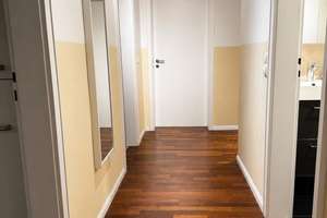EIGENNUTZUNG/KAPITALANLAGE, 3-Zim. , Westbalkon - in FÜRSTENRIED WEST – hell, renoviert – Engadinerstr. 00, 81475 Fürstenried-West, München – Vorschaubild 2