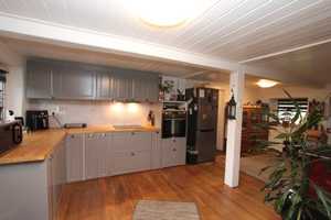 Charmantes und modernisiertes Reetdachhaus/EFH mit PV-Anlage und Garage in Ortsrandlage – Nordfriesland (Kreis) – Vorschaubild 18