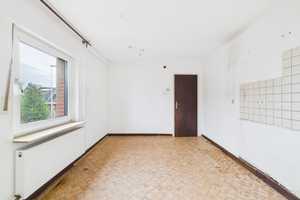 Zweifamilienhaus mit flexibler Raumaufteilung – ideal für Mehrgenerationenwohnen oder Kapitalanleger – Müddersheimer Str. 20, 53919 Euskirchen (Kreis) – Vorschaubild 33