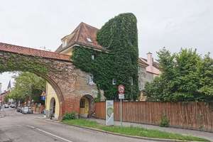 Gepflegte und helle 4 Zimmer-Altstadtwohnung mit Garage – Die vollständige Adresse der Immobilie erhältst du vom Anbieter., 85049 Mitte, Ingolstadt – Vorschaubild 4