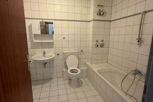 Großzügige 3-Zimmer-Wohnung mit Balkon – 87,89 m² im Struthbachweg 25, Kassel – Struthbachweg 23, 34127 Nord (Holland), Kassel – Vorschaubild 9