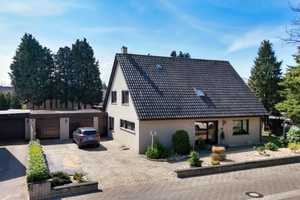 Kapitalanlage und/oder Selbstnutzung - Großzügiges Wohnhaus mit drei Wohneinheiten in Schüttorf – Grafschaft Bentheim (Kreis) – Vorschaubild 3