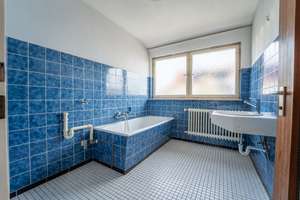 Zweifamilienhaus: Eigennutzung + Vermietung | großes Grundstück | 8 Stellplätze | ruhige Lage – Die vollständige Adresse der Immobilie erhältst du vom Anbieter., 89079 Gögglingen, Ulm – Vorschaubild 12