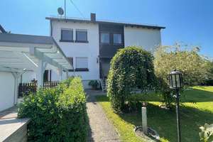 Gepflegtes Zweifamilienhaus auf tollem Sonnengrundstück  (EG vermietet - OG bezugsfrei) – Am Saulefeld 13, 86477 Adelsried – Vorschaubild 3