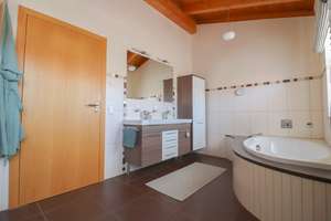 *Einmalige Chance: Splitlevel-Architektenhaus in ruhiger Lage von Teunz* – Die vollständige Adresse der Immobilie erhältst du vom Anbieter., 92552 Teunz – Vorschaubild 15