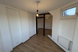 Exklusive 3-ZKB Dachgeschoss-Altbauwohnung in Wiesbaden – Bismarckring 14, 65183 Westend / Bleichstraße, Wiesbaden – Vorschaubild 9