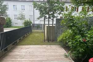 Zuhause mit 2,5 Zimmern und Balkon in Harlaching