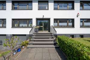 6-Familienhaus in Essen-Haarzopf -Solide Kapitalanlage mit großem Grundstück und 7 Garagen – Die vollständige Adresse der Immobilie erhältst du vom Anbieter., 45149 Haarzopf, Essen – Vorschaubild 3