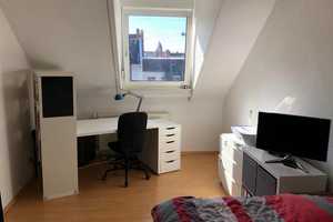 Sehr helle, sanierte Altbauwohnung mit großer Wohnküche! – Mannheim – Vorschaubild 3