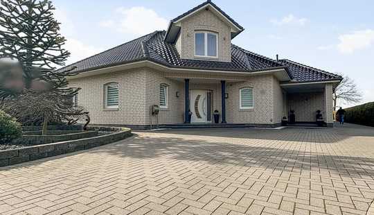 Bild von Idyllisches Einfamilienhaus mit eigenem Reitplatz und Stall - Ein Traum für Pferdeliebhaber