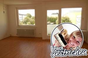 Frisch Renovierte 3 Zimmer-Wohnung mit Balkon