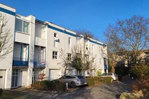 Neuer Preis ! RMH mit Garage, 2 Balkonen, Garten und Terrasse – Die vollständige Adresse der Immobilie erhältst du vom Anbieter., 65197 Klarenthal, Wiesbaden – Vorschaubild 2