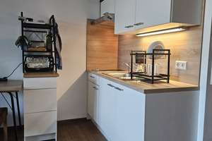 Helles möbliertes 1-Zimmer-Apartment mit Balkon und Fußbodenheizung – 35 m² im 1. OG – Bei der Hollerstaude 2, 85049 Friedrichshofen-Hollerstauden, Ingolstadt – Vorschaubild 5