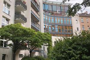 Bezugsfreie 2-3 Zimmer-Wohnung mit Balkon und Stellplatz nahe Warschauer Straße in Friedrichshain – Torellstraße 5, 10243 Friedrichshain, Berlin – Vorschaubild 4