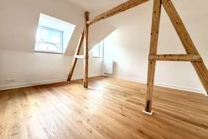 Dachterrasse, EBK, Parkett : Frisch sanierte exklusive DG-Whg. in Denkmalobjekt – 40227 Oberbilk, Düsseldorf – Vorschaubild 11