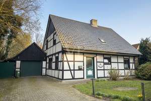 Bezugsfreies EFH mit großem Grundstück in traumhafter Lage – Die vollständige Adresse der Immobilie erhältst du vom Anbieter., 26133 Osternburg, Oldenburg (Oldenburg) – Vorschaubild 3