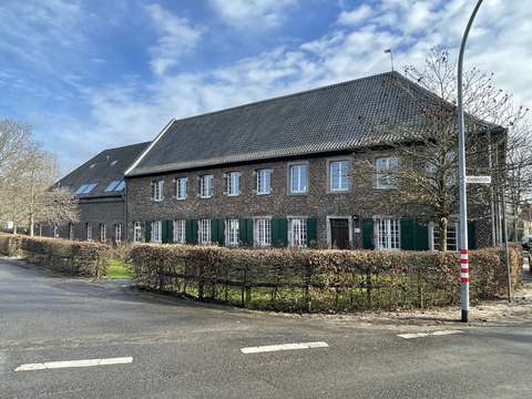 haus mit garten im historischen dycker weinhaus erstbezug