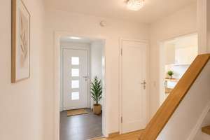 Modernisiertes Reihenmittelhaus mit Garten – Perfekt für Familien oder als Kapitalanlage – Die vollständige Adresse der Immobilie erhältst du vom Anbieter., 72760 Reutlingen-Mitte, Reutlingen – Vorschaubild 4