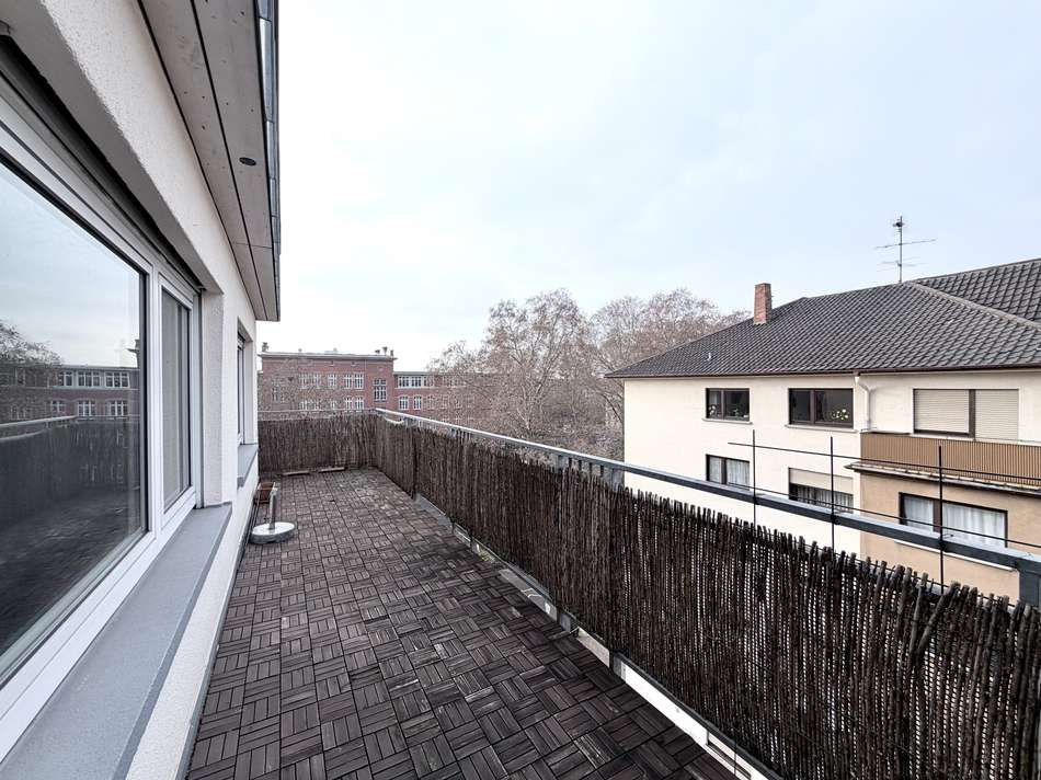 Großer Balkon
