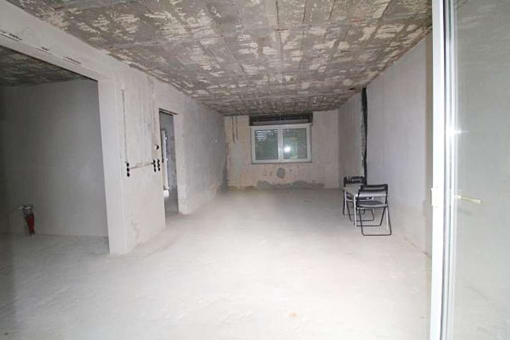 Immobilie in Dannstadt-Schauernheim - Sanierungsobjekt - Reihenendhaus in Dannstadt-Schauernheim - Bild 2