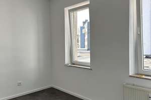 Komplett saniertes Apartment in Oberhausen Sterkrade-Mitte – Bahnhofstraße 26, 46145 Sterkrade-Mitte, Oberhausen – Vorschaubild 2