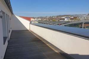 * Schickes Penthouse mit toller Dachterrasse in zentraler Lage * inkl. Klimaanlage