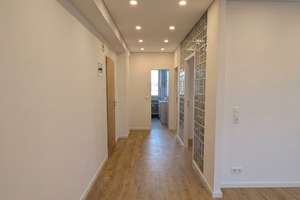 Erstbezug nach Sanierung- 3,5-Zimmer-Wohnung mit Garage,  Sonnenbalkonen und Gemeinschaftsgarten – Charlottenstr 31, 45289 Burgaltendorf, Essen – Vorschaubild 3