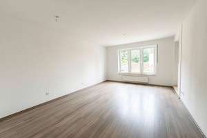 Geräumige Wohnung in einem gepflegtem Mehrfamilienhaus! – Siegesstraße 185, 46147 Holten, Oberhausen – Vorschaubild 2
