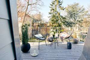 Dachgeschosswohnung in kernsanierter Stadtvilla in Lichterfelde – Die vollständige Adresse der Immobilie erhältst du vom Anbieter., 12203 Lichterfelde, Berlin – Vorschaubild 1