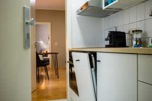 Charmante Wohnung in Stadtfeld Ost, inklusive Möbeln, in toller Lage. – Magdeburg – Vorschaubild 3