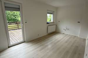 Wohnen mit Charakter: Vier-Zimmer-Wohnung in Wuppertal – Nevigeser Straße 480a, 42111 Uellendahl-Katernberg, Wuppertal – Vorschaubild 14