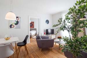 Voll möblierte 2 Zimmer-Altbauwohnung in ruhiger Zentrumslage – Die vollständige Adresse der Immobilie erhältst du vom Anbieter., 68161 Innenstadt/Jungbusch, Mannheim – Vorschaubild 1