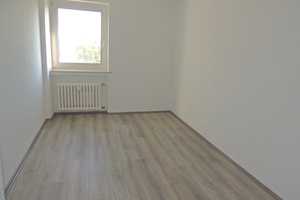 RENOVIERTE 3-ZI.-WOHNUNG IM 2. OBERGESCHOSS M. AUFZUG U. BALKON IN RUHIGER LAGE VON KR.-GARTENSTADT – Stettiner Straße 27, 47829 Krefeld – Vorschaubild 8