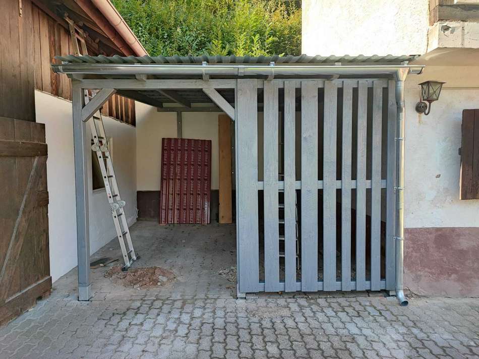 Carport-Holzlager