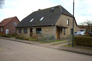 Sehr geräumiges  saniertes Wohnhaus +  2 Einliegerwohnungen – Die vollständige Adresse der Immobilie erhältst du vom Anbieter., 19374 Domsühl – Vorschaubild 1