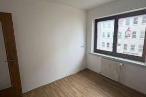 geräumige Mehrzimmer Wohnung – Hainstr. 104, 9130 Sonnenberg, Chemnitz – Vorschaubild 4