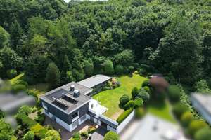 Freistehendes Einfamilienhaus mit Panoramablick, uneinsehbarem Garten und Schwimmbad in ruhiger Lage – Die vollständige Adresse der Immobilie erhältst du vom Anbieter., 42389 Langerfeld-Beyenburg, Wuppertal – Vorschaubild 1