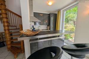 Traumhafte Maisonette mit eigenem Garten, Pool  und Dachterrasse in begehrter Lage von Moitzfeld – Die vollständige Adresse der Immobilie erhältst du vom Anbieter., 51429 Moitzfeld, Bergisch Gladbach – Vorschaubild 3