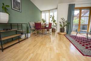 Exklusive 3-Zimmer-Maisonette-Wohnung mit gehobener Innenausstattung mit Balkon in Augsburg – Augsburg – Vorschaubild 4