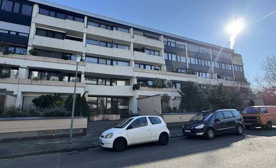 Vermietete 2-Zimmer-Wohnung mit 2 Balkonen und Garage